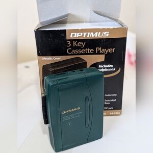 3 keys cassette player